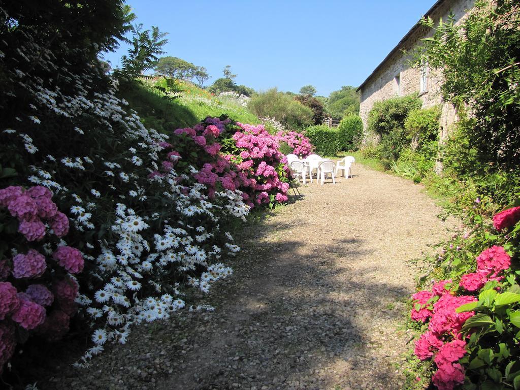 Gîte de La Ferme de La Cour Crasville  Exterior foto